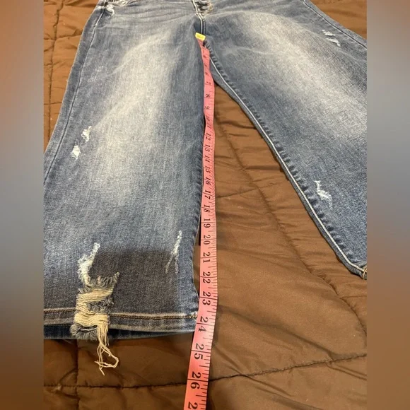 Judy Blue Distressed Wide Leg Jeans - Light Blue - Picture 8 of 8